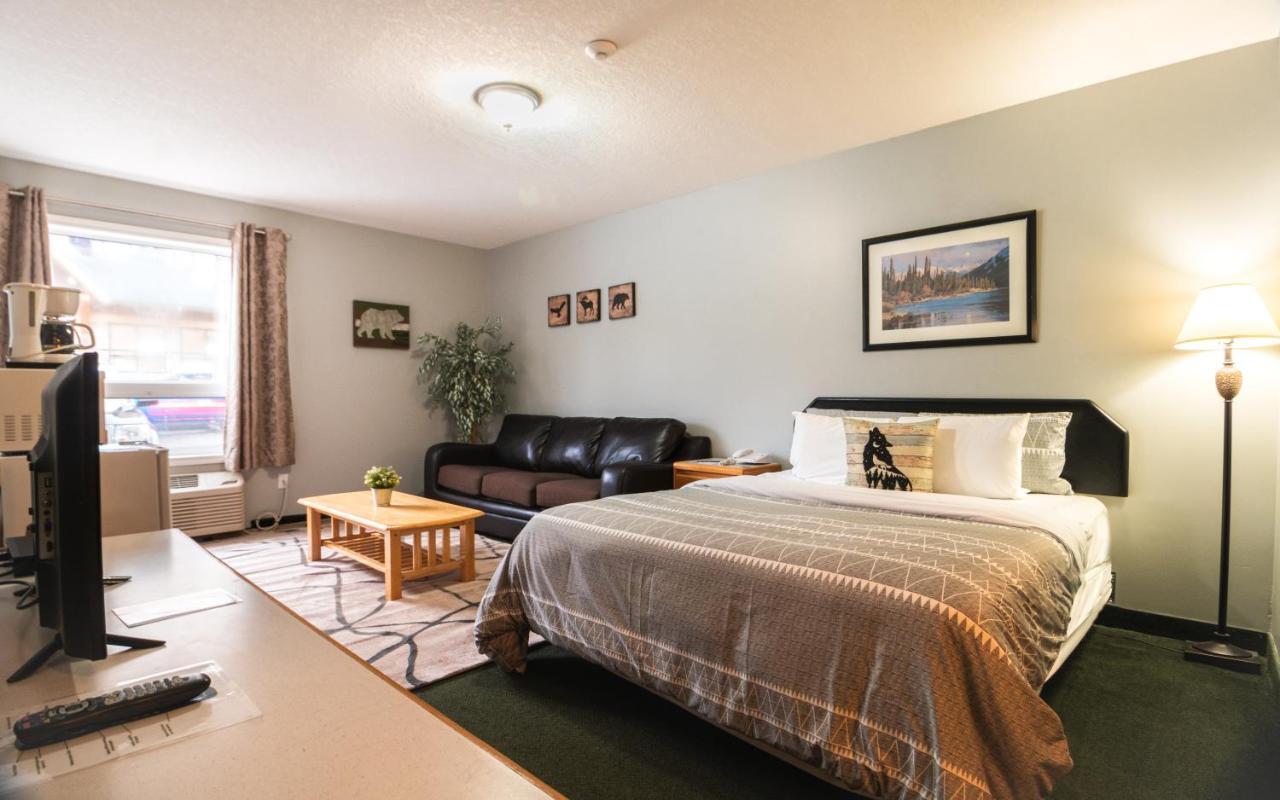 Mountain View Inn Канмор Экстерьер фото